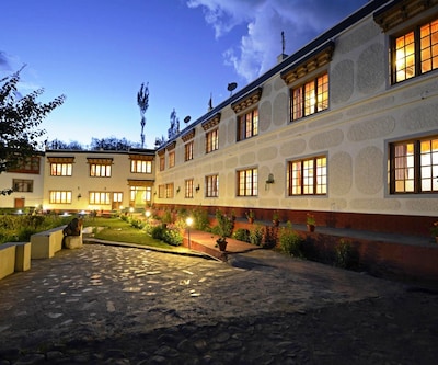 Mahey Retreat